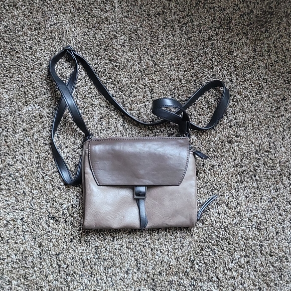 clarks silver bag